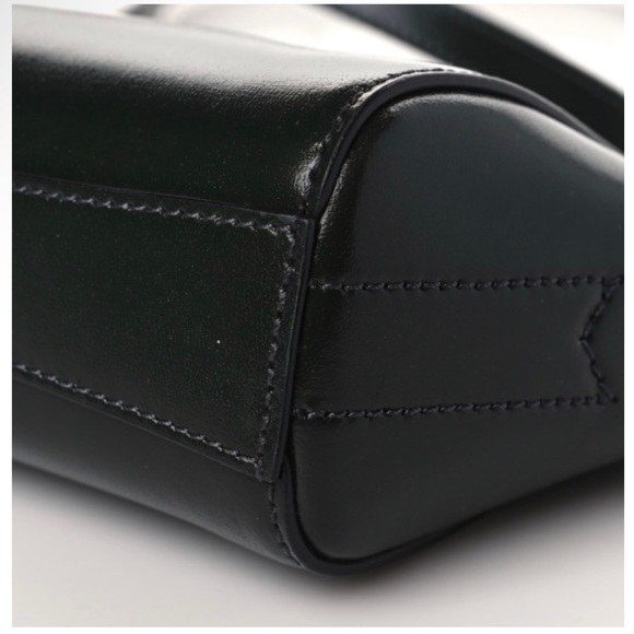 🔥GIVENCHY Nano Antigona Crossbody - Picture 2 of 9
